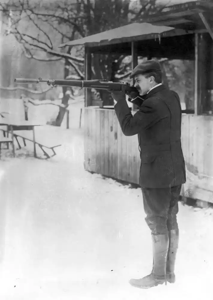 First suppressor from Hiram Percy Maxim